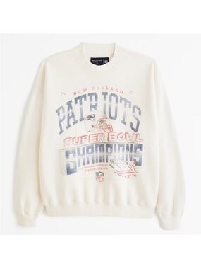 NEW Abercrombie & Fitch New England Patriots Crew Oversized Sweatshirt NFL